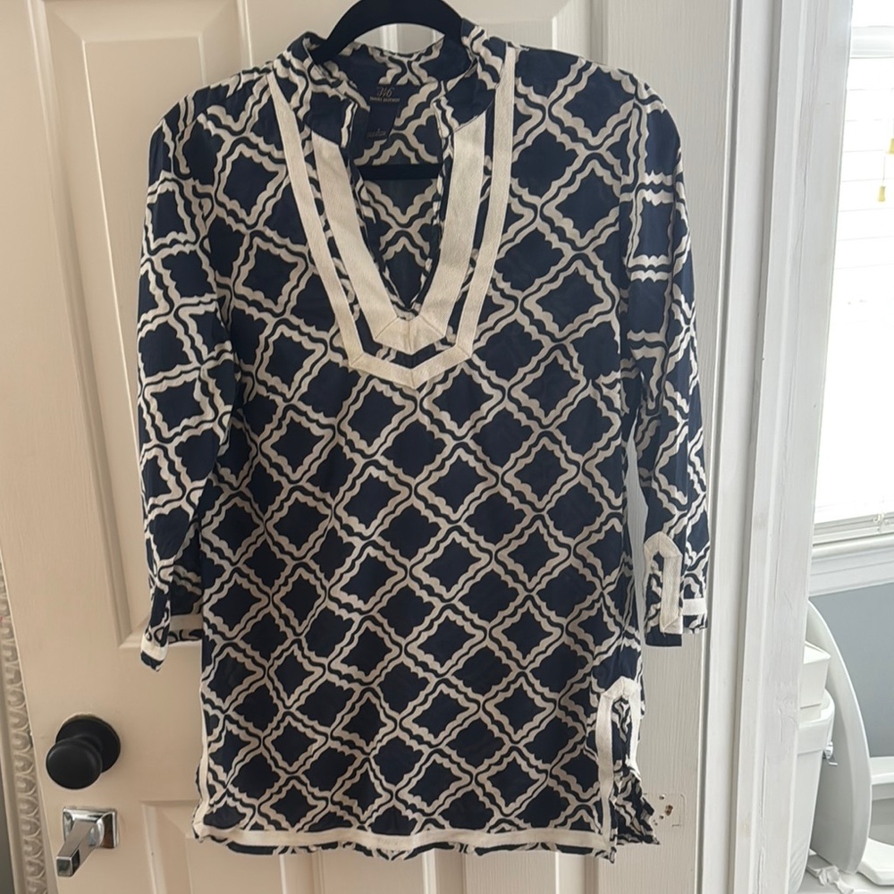 Brooks Brothers Navy and White Geometric Tunic